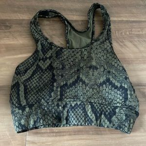 Varley sports bra - used no tags
